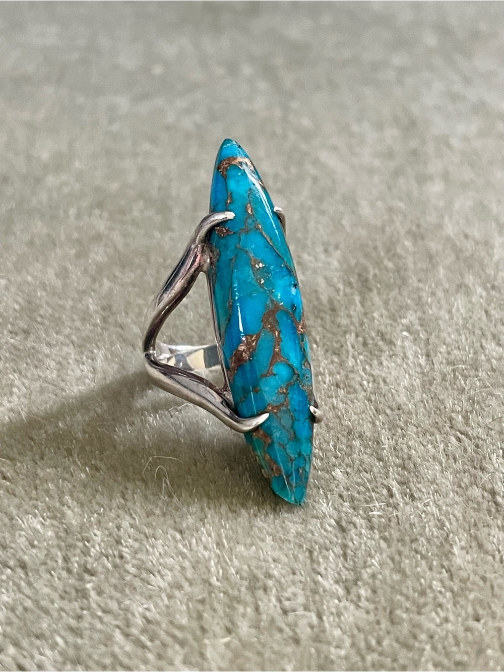 Arya Design Turquoise Ring / Sterling Silver 925